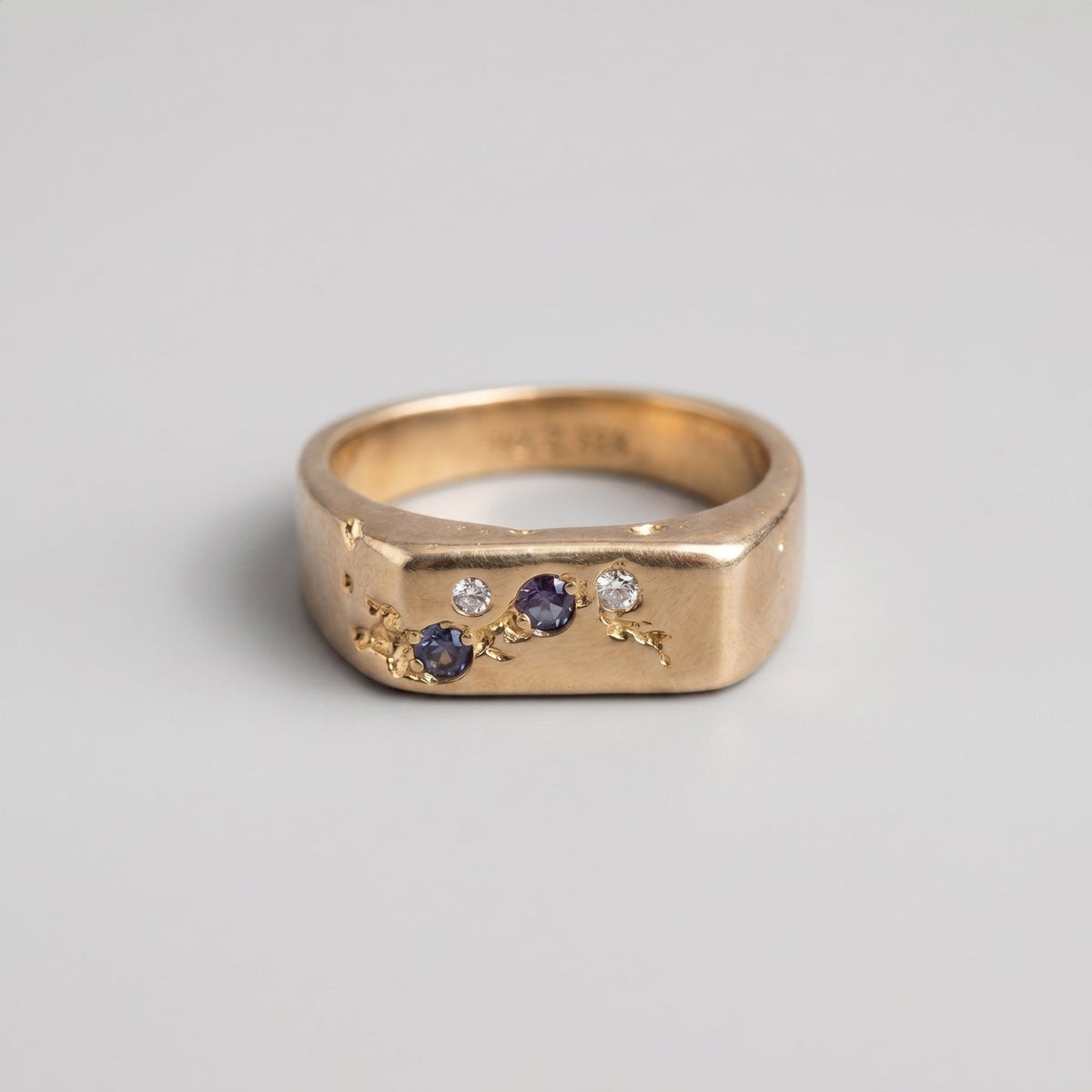 Thin Grooved Signet, Gold, Alexandrite